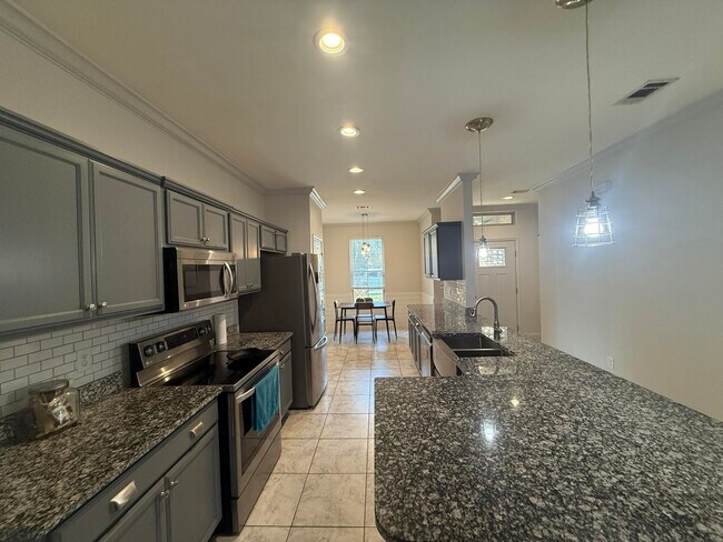 Foto del edificio - 411 Niceville Ave