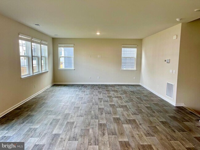 Building Photo - 118 Clerkenwell Dr