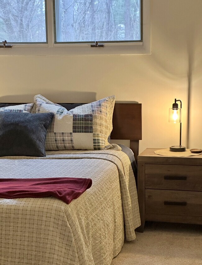 Dormitorio amueblado - Parkwood Village Apartments