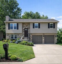 Building Photo - 3607 Madera Dr