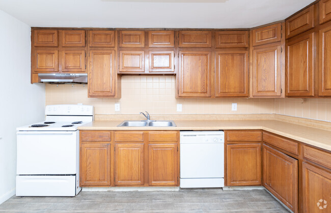 Interior Photo - Carriage Court Apartments