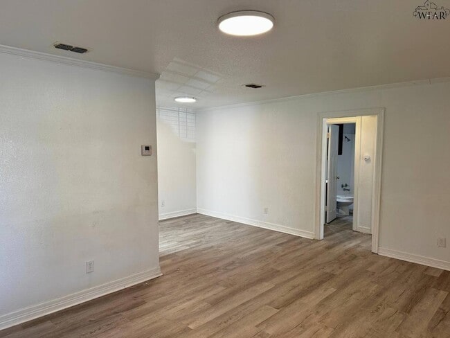 Building Photo - 1604 Blonde St