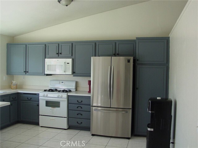 Building Photo - 7425 Oleander Ave