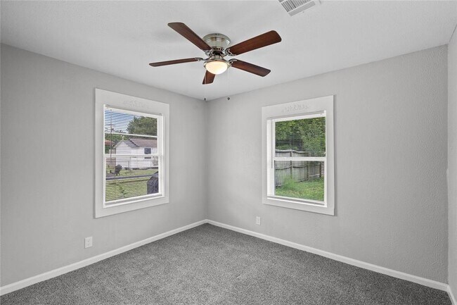 Building Photo - 3129 Danforth Memorial Dr