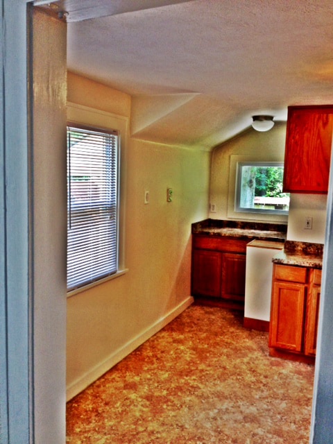 Building Photo - 23246 Alexander Rd