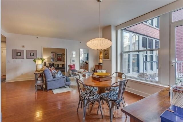 Foto del edificio - 1125 Maxwell Ln