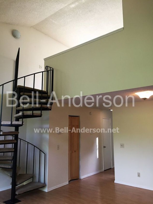 Primary Photo - 25205 108th Ave SE