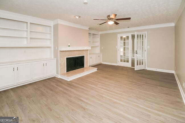 Foto del edificio - 1393 Crooked Tree Cir