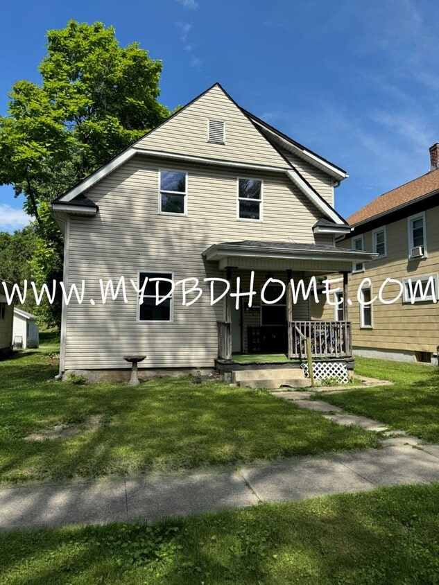 Primary Photo - 429 Perry Ave