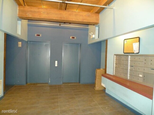 Foto del edificio - 1900 S Clark St