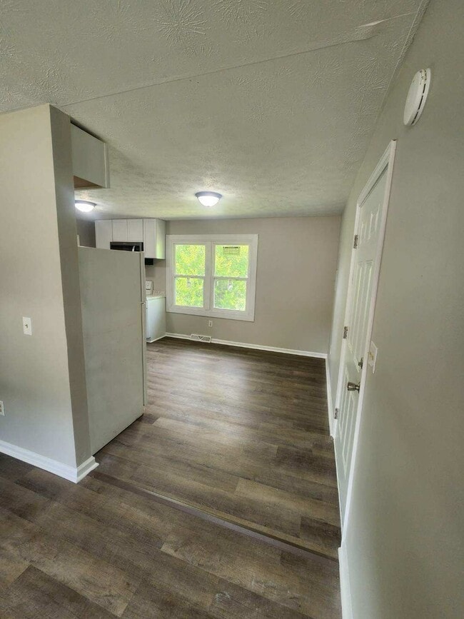 Building Photo - 245 Randolph Hill