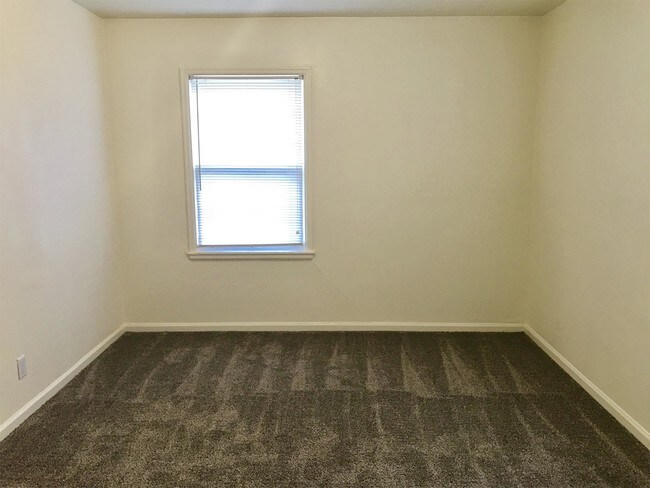 Building Photo - 849 S Terrace Dr