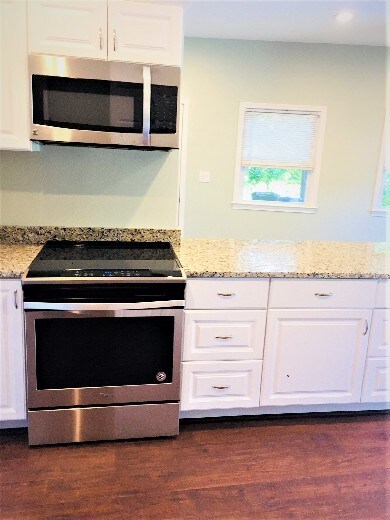 Foto del edificio - 2- floor Duplex for Lease (Bethesda)