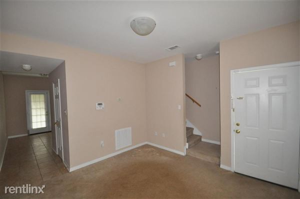 Building Photo - 1501 Gilcrease Ave