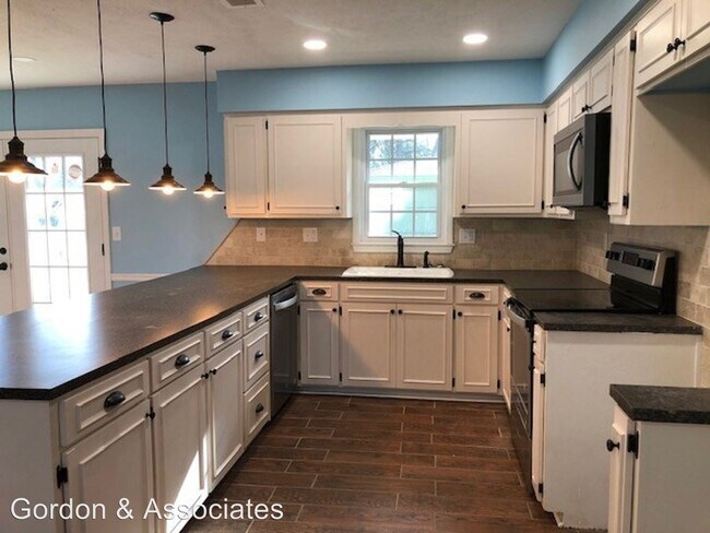 Foto del edificio - 3 br, 2 bath House - 1046 Glenwood Drive