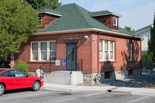 Foto del edificio - Bighorn Apartments