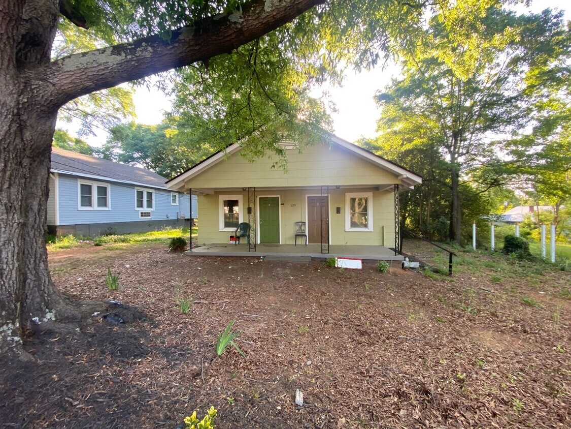 Foto principal - 1/1 duplex in shelby, nc
