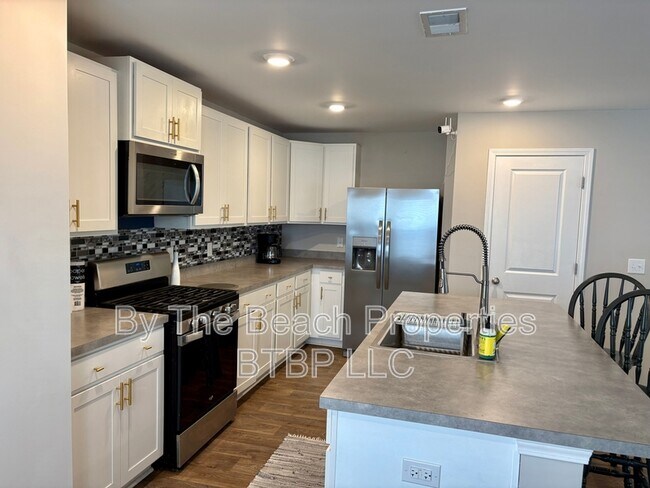 Foto del edificio - 194 Spencer Cir