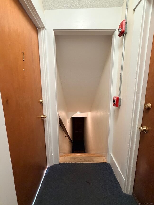 Building Photo - 765 Orange St