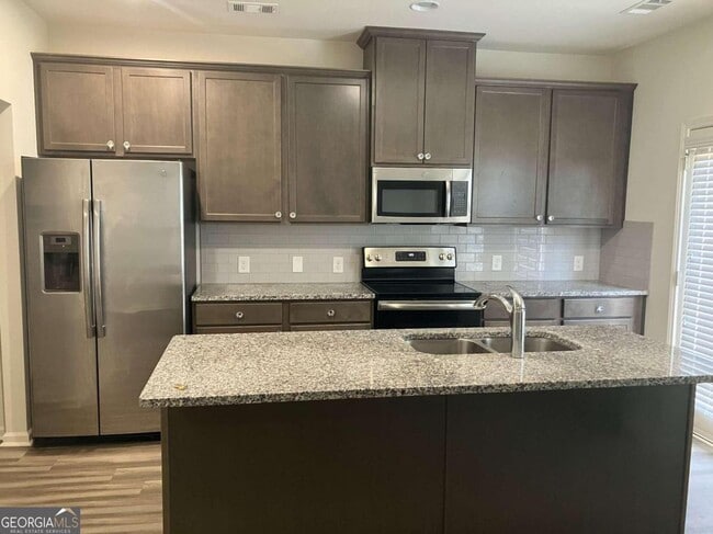 Foto del edificio - 5243 Mill Way