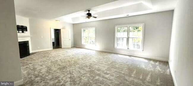 Foto del edificio - 1310 Forestwood Dr