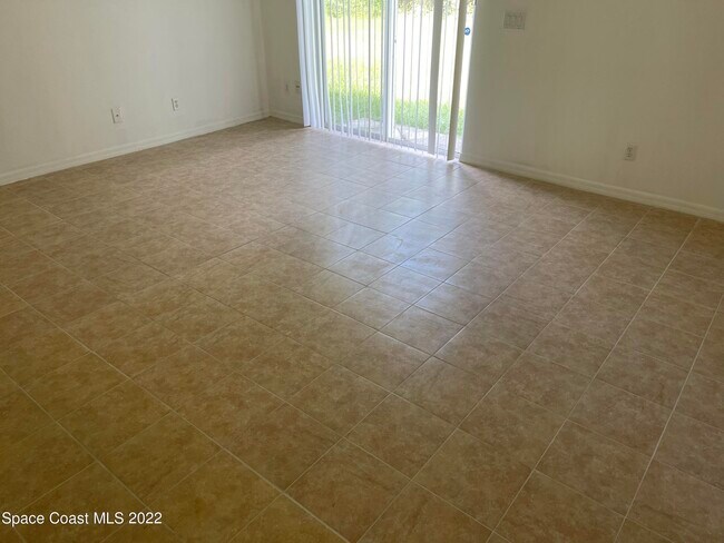 Foto del edificio - 1598 Degroodt Rd SW