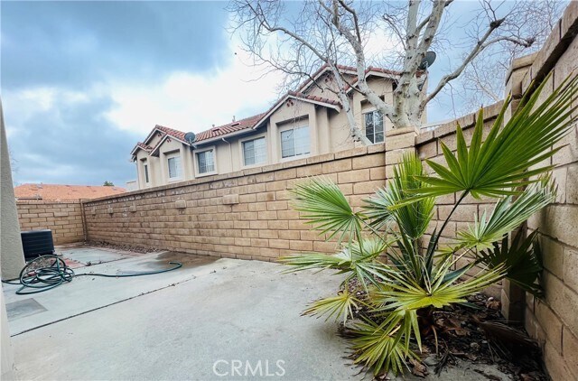 Building Photo - 28870 Canyon Heights