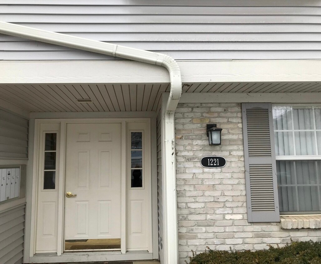 Foto principal - 1221 Ballantrae Pl