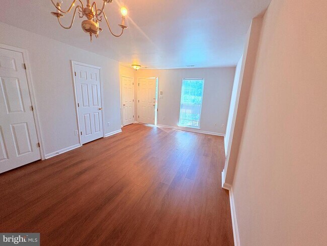 Foto del edificio - 45474 Oak Trail Square