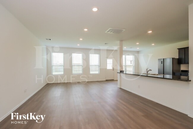 Foto del edificio - 18940 Caney Frst Dr