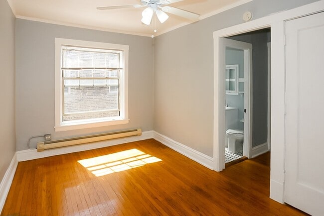 Foto del edificio - 3273 W Wrightwood Ave