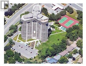 Building Photo - 1300 Bloor St