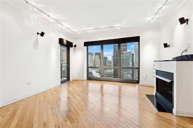 Foto del edificio - 130 N Garland Ct