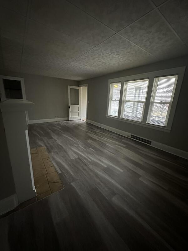 Building Photo - 3392 Beechwood Ave