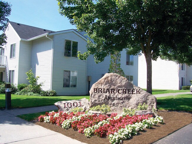 Foto del edificio - Briarcreek Apartments