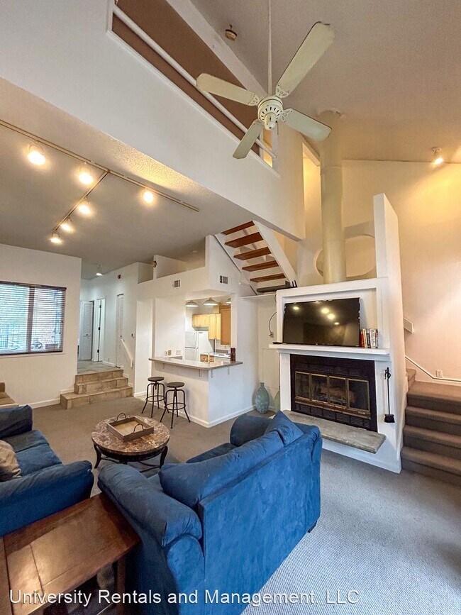 Building Photo - 2 br, 2 bath House - 716 NE 1st St