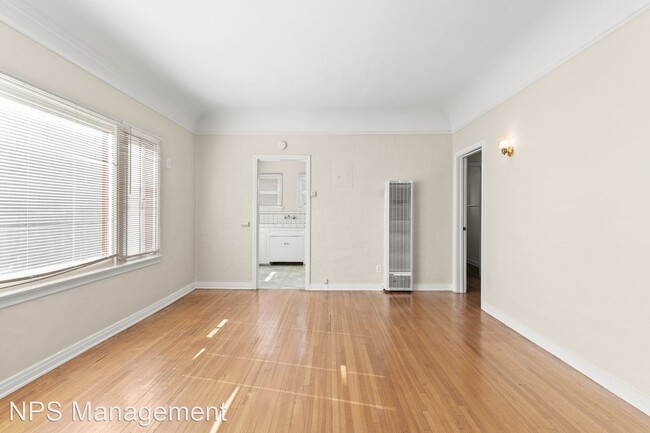 Building Photo - 1 br, 1 bath Apartment - 1715 Termino Ave....