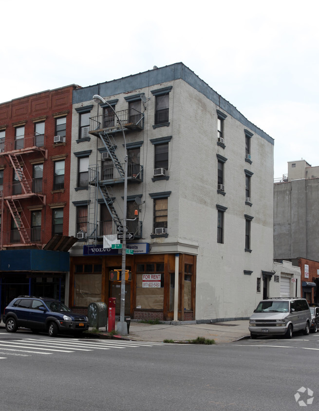 Primary Photo - 2162 Second Ave