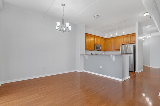 Building Photo - 647 Metropolitan Way