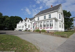 Building Photo - 607 Lisbon St