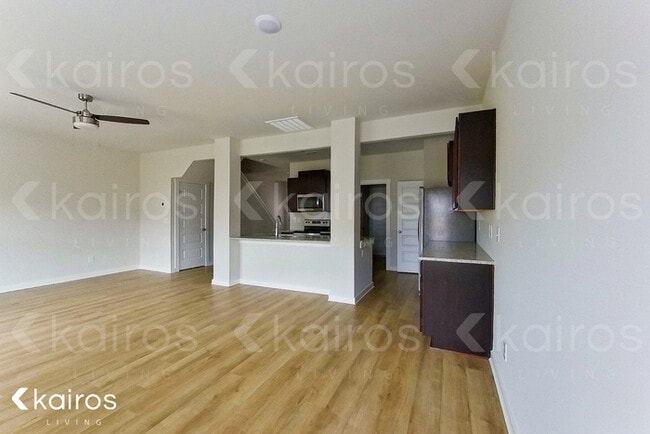 Foto del edificio - 6402 Upchurch Dr