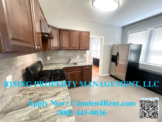 Foto del edificio - Newly Renovated large 3 bedroom 1 and a ha...
