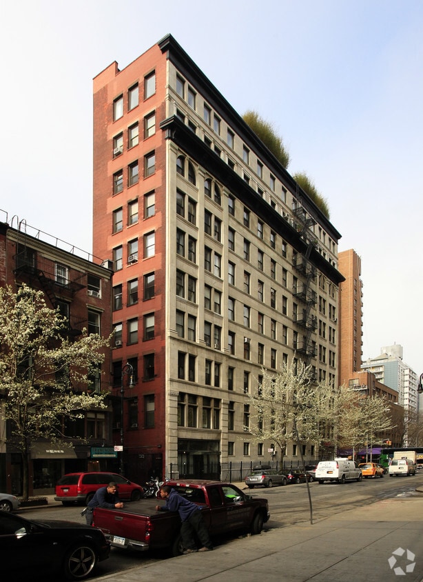 Building Photo - One Great Jones