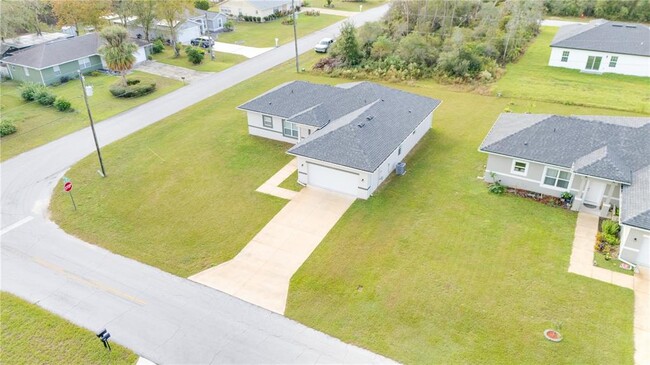 Building Photo - 2776 SW 142nd Ln