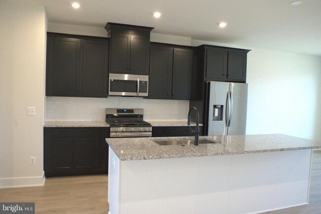 Foto del edificio - 129 Heyford Dr