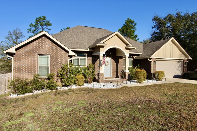 Building Photo - 670 Red Fern Rd