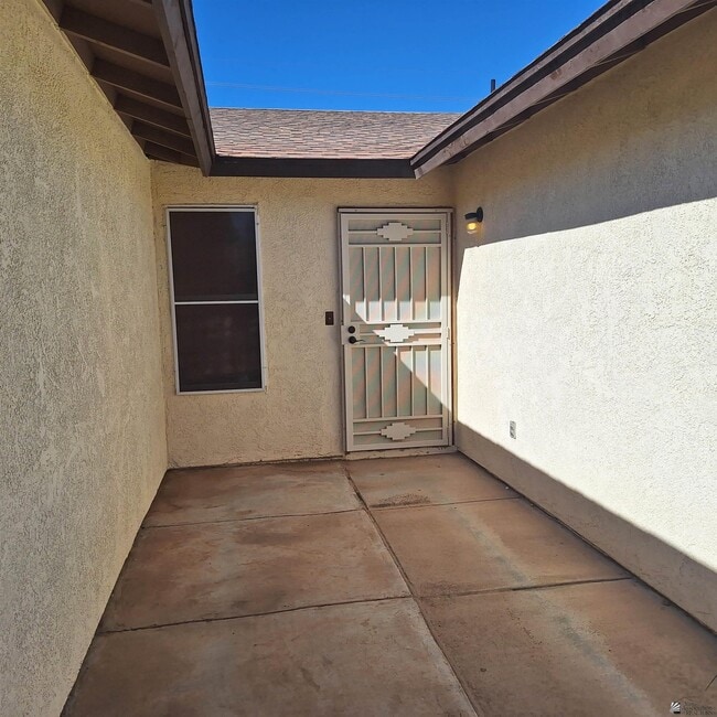 Foto del edificio - 2542 S 32nd Ave