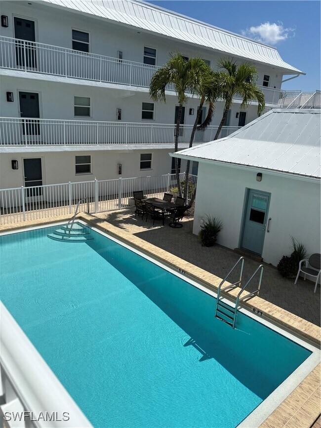 Foto del edificio - 1021 3rd St S