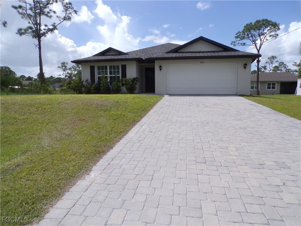 Foto principal - 3303 Irma St