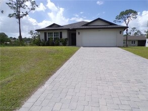 Building Photo - 3303 Irma St